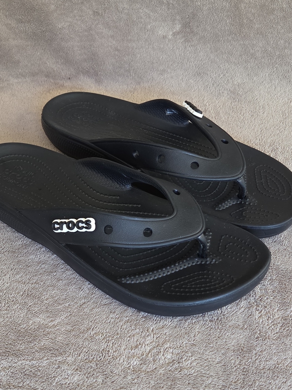 Crocs Men's Black Flip Flop Sandals - Lightweight Comfort Size 11 US